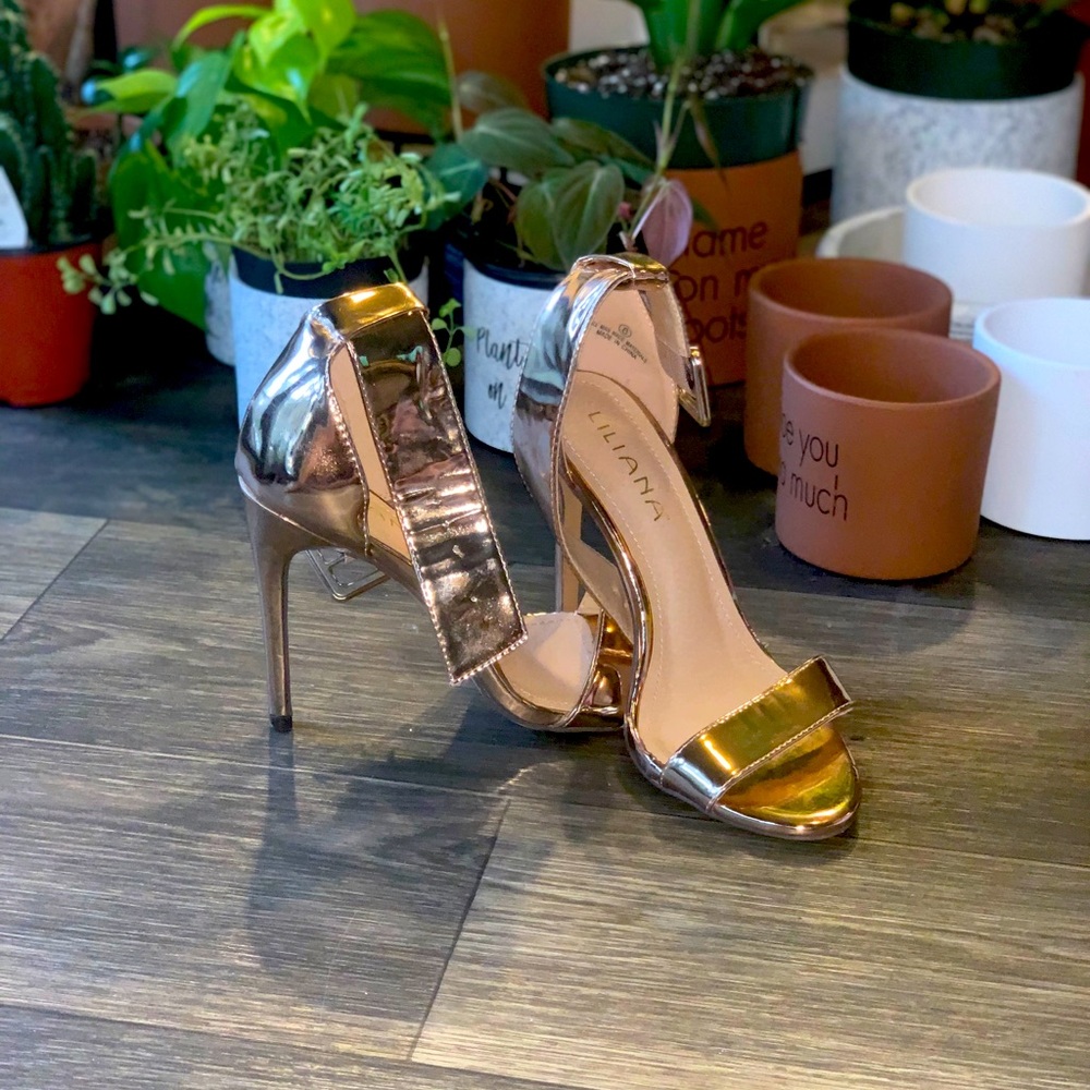 Rose gold size 8 single sole heel